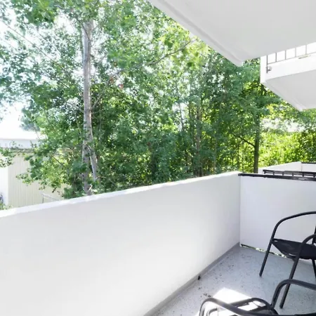 Apartment Spacious For 6 Espoo